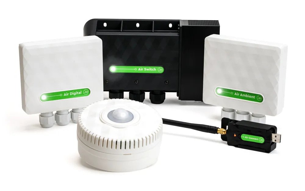 Eniscope air suite of hardware arranged together.